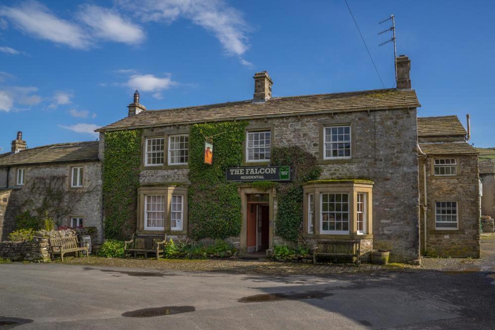 The Falcon Inn Arncliffe Exterior foto